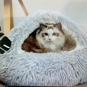 Plush Cozy Kitten Cave Bed in Light Gray - Soft Hideaway for small kittens